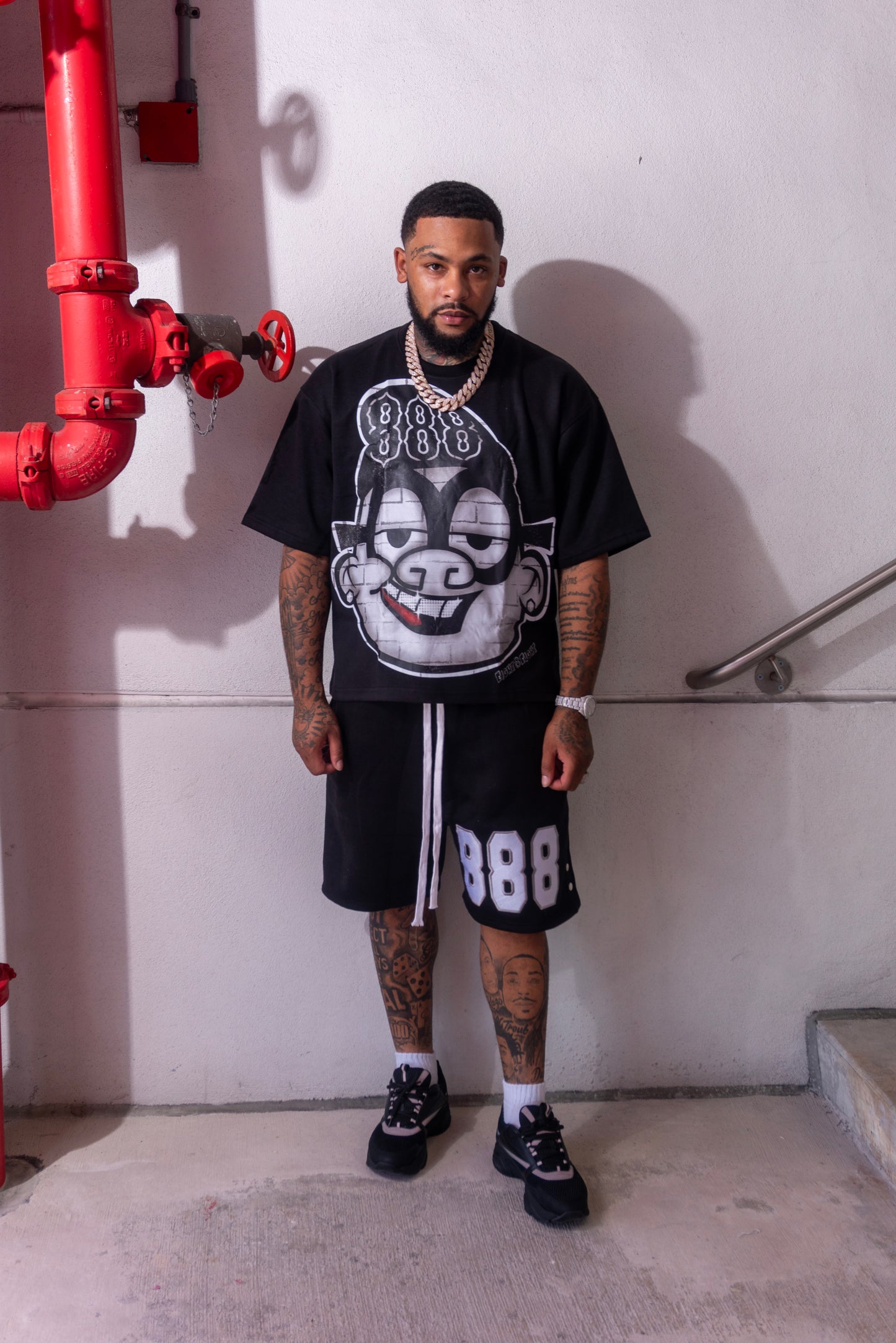 888 IRWIN BLACK/GRAY & WHITE TEE